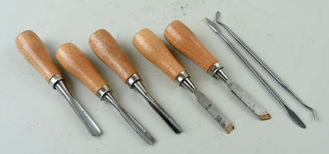 Small carving tools